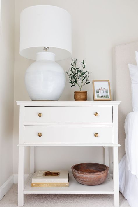 Night Side Table Decor, White Bedside Table Master Bed, White Nightstand Bedroom Decor, White Night Stands Bedroom, White Nightstand Decor Ideas, King Bedside Tables, Styling White Nightstand, Mix And Match Nightstand And Dresser, Linen Bedframe Bedroom