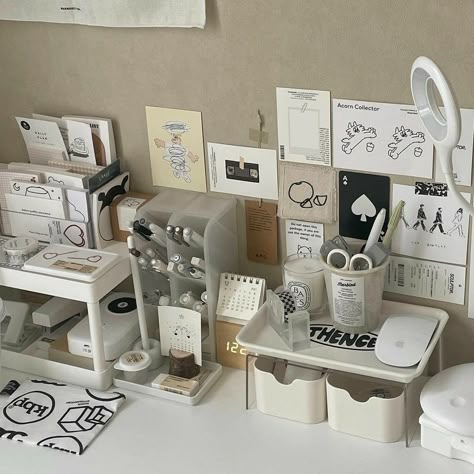 Muji Desk Aesthetic, Korean Desk Aesthetic, Muji Desk, Desk Organization Ideas Aesthetic, Productive Studying, Cute Wall Stickers, Organizing Motivation, Organizing Desk, Muji Stationery