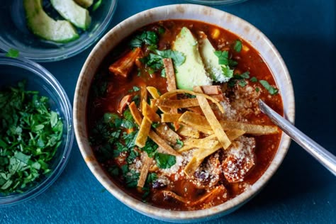 simple chicken tortilla soup Smitten Kitchen Recipes, Tortilla Soup Recipe, Chili Soup, Simple Chicken, Smitten Kitchen, Soup And Stew, Chicken Tortilla Soup, Chicken Tortilla, Soup Season