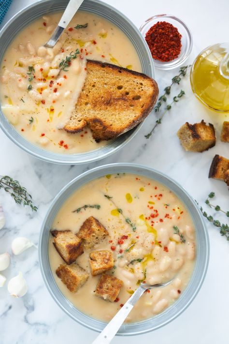 Creamy Cannellini Bean Soup with Garlic and Thyme - The Petite Cook™ Cannellini Bean Soup, Cannellini Beans Soup, Cannellini Beans Recipes, Cannellini Bean, Simple Pantry, Grilled Bread, Bean Soup Recipes, White Bean Soup, Soup Season