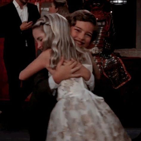 L on Instagram: "Cutest couple❤ #mckennagrace #mckennagraceedit #eliasharger #eliashargeredit #maxfuller #maxfulleredit #roseharbenberger #roseharbenbergeredit #roseandmax #couple #couplegoals #tanner #tannerfamily #fuller #fullerhouse #fullerhouseedit #fullhouse" Max Fuller, Mckenna Grace, Fuller House, March 27, Full House, Couple Goals, On Instagram, Instagram