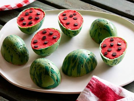 Food Ideas Desserts, Watermelon Cake Ideas, Cookout Food Ideas, Cookout Desserts, Mini Watermelon, Summer Party Ideas, Melted White Chocolate, Cake Cups, Watermelon Cake