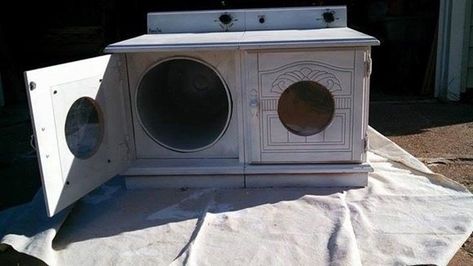 Diy Pretend Play Washer And Dryer, Diy Play Washing Machine, Repurposed Tv Stand, Diy Pretend Play, Playhouse Furniture, Country Bedroom Furniture, Kid Laundry, Kids Doll House, Play Kitchens