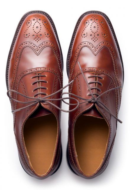 "Oxfords not Brogues": the origins of the leather footwear Business Card Design Minimalist, Scottish Accent, Brown Oxford Shoes, Country Shoes, Brogues Style, Oxford Brogues, Brogue Boots, Leather Footwear, Men’s Boots