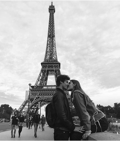 “Don’t expect to find your passion, success or wealth in your twenties, the only you should chase are experiences. From those you will grow… Anna And The French Kiss, Paris Photo Ideas, Paris Couple, Paris Dream, Paris Pictures, Paris Aesthetic, Paris Love, Paris Photo, Relationship Goals Pictures