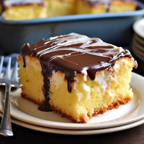 Boston Cream Pie Poke Cake, Boston Cream Poke Cake, Boston Cream Cake, Easy Delicious Cakes, Boston Cream Pie, Poke Cake Recipes, Boston Cream, Poke Cake, Yellow Cake