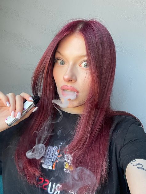 Brown Hair With Red Undertones, Red Hair Pale Skin, Light Red Hair, Cherry Red Hair, Hair Styels, Wine Hair, Red Hair Inspo, Dyed Hair Inspiration, Mom Hairstyles