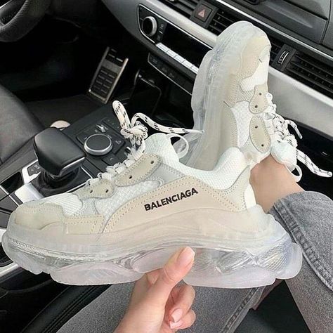 Balenciaga Sneakers, Street Style Shoes, Nike Air Shoes, Fresh Shoes, Cute Sneakers, Hype Shoes, Balenciaga Shoes, Aesthetic Shoes, Swag Shoes