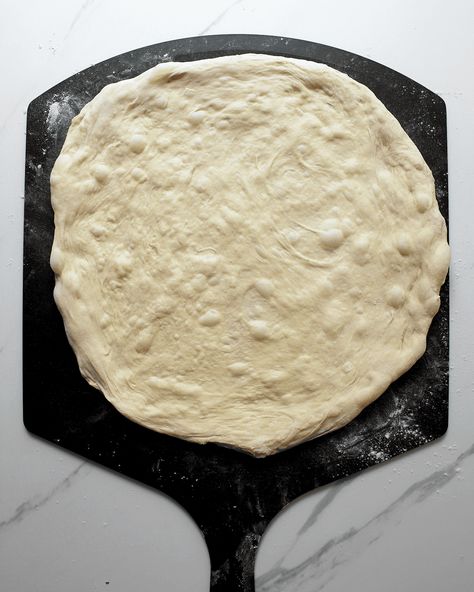 Easy Overnight Pizza Dough - No Knead Pizza Crust Overnight Pizza Dough, Homemade Frozen Pizza, Pickle Pizza Recipe, Savory Bakes, No Knead Pizza Dough, Pizza Dough Recipe Easy, Best Homemade Pizza, Pizza Flavors, Dough Ingredients