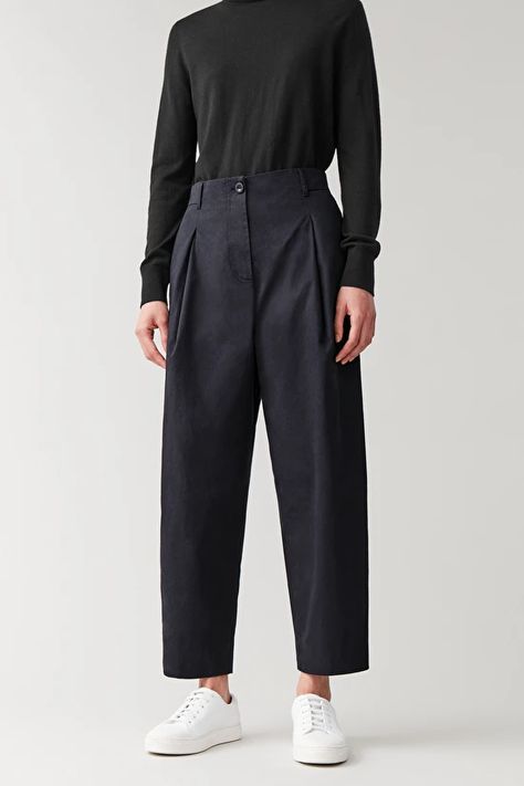 ROUNDED COTTON TROUSERS - Navy - Trousers - COS Cos Trousers, Cos Outfit, Navy Trousers, Trousers Women Wide Leg, Wardrobe Goals, Classic Pants, Cotton Trousers, High Waisted Trousers, Cotton Pants