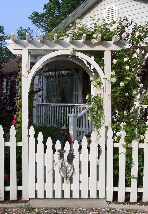 Cheap Pergola, Building A Pergola, Pergola Design, Fence Styles, Garden Arches, Garden Entrance, Backyard Pergola, White Picket Fence, Covered Pergola