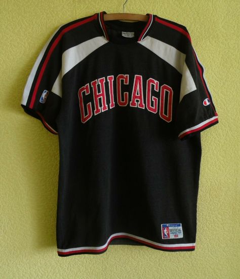 Aesthetic Jersey, Chicago Bulls Outfit, Chigago Bulls, Chicago Bulls Shirt, 90s Jersey, Chicago Bulls Jersey, Jersey Ideas, Best Jersey, Clothing Store Interior