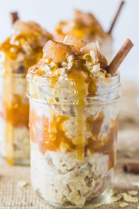 Overnight Oat Recipe, Apple Pie Overnight Oats, Overnight Oats Recipe Easy, Best Overnight Oats Recipe, Overnight Oats Recipes, Oat Recipes Healthy, Overnight Oats Recipe Healthy, Parfait Breakfast, Overnight Oat