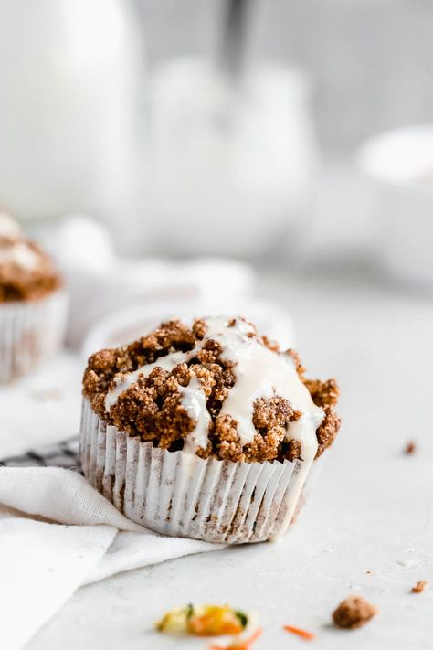 Gluten-free Zucchini Muffins (Paleo, GF, DF) - The Fit Peach Cream Cheese Glaze Drizzle, Zucchini And Carrot Muffins, Cinnamon Strudel, Almond Flour Substitute, Gluten Free Zucchini Muffins, Carrot Zucchini Muffins, Zucchini Muffins Healthy, Muffins Paleo, Pumpkin Streusel