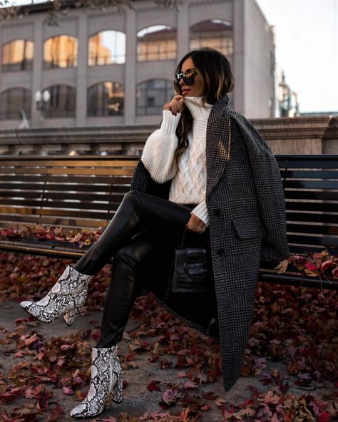 Snakeskin Booties Outfit, Snakeskin Boots Outfit, Print Boots Outfit, White Booties Outfit, Plaid Coat Outfit, Booties Outfit Fall, Leather Pants Style, White Boots Outfit, Mia Mia Mine