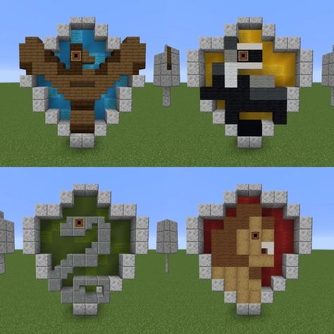 Hogwarts In Minecraft, Disney Minecraft Builds, Minecraft Hogwarts, Minecraft Statue Ideas, Hogwarts Minecraft, Harry Potter Minecraft, Disney Minecraft, Houses Minecraft, Minecraft Statues