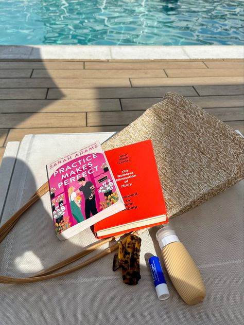 reading by the pool Reader Girl Aesthetic, Old Library Aesthetic, Reading By The Pool, Reading Pictures, Reader Girl, Library Pictures, Old Library, Library Aesthetic, Dream Library