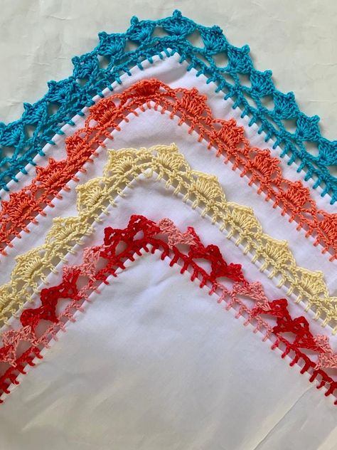 Crochet Border For Handkerchief, Crochet Handkerchief Edging, Crochet Handkerchief, Crochet Edging Tutorial, Handkerchief Embroidery, Crochet Towels, Crewel Embroidery Patterns, Crochet Edges, Crochet Classes