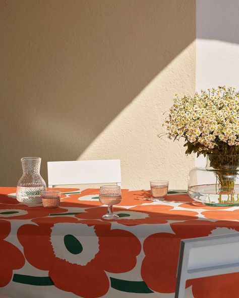 Our spring/summer ‘24 home collection is ready for you. Swipe through to see the calm before the celebration. Can you notice a theme? Discover our home collection at marimekko.com. #marimekko #unikko #unikko60years Japandi Home, Tableware Design, Crystal Glassware, Copenhagen Style, 60th Anniversary, Summer 24, Humble Abode, City House, Tableware Set