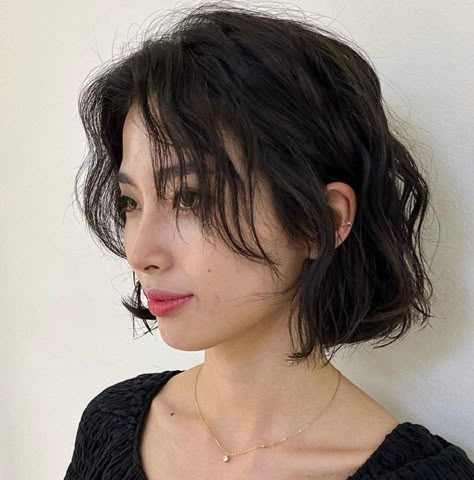 Short Hair with Long Curtain Bangs Medium Short Haircuts For Women With Bangs, Short Modern Shag Haircuts, Short Hair For Women 2023, Interesting Bob Haircuts, Wavy Haircut Ideas Short, Short Hair Curly With Bangs, Short Womans Hair Cuts, Short Hairstyles For Naturally Wavy Hair, Tomboy Haircut Thick Hair