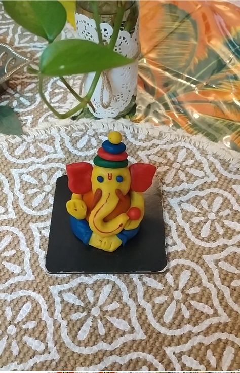 Easy clay ganesha diy Diy Ganesha, Ganesha Making, Clay Ganesha, Ganesh Chaturthi, Ganesha, Easy Diy, Dough, At Home, Novelty Christmas