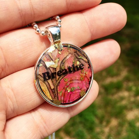 Resin pendant ideas - Resin Obsession Resin Pendant Ideas, Amazing Clear Cast Resin, Resin Pendant Diy, Pearl Ex, Pendant Ideas, Making Resin Jewellery, Resin Pendants, Resin Jewelry Diy, Resin Jewelry Making