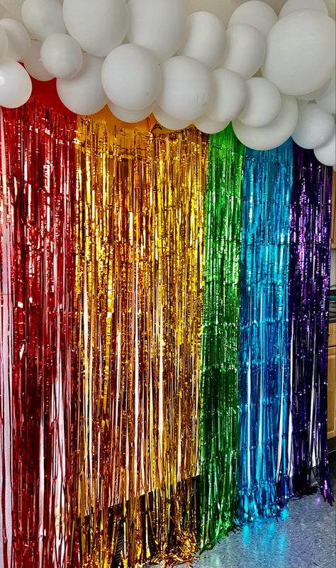 Colourful Party Ideas, Pride Party Decorations Decorating Ideas, Pride Booth Ideas, Pride Party Aesthetic, Pride Decorations Ideas, Rainbow Graduation Theme, Coming Out Party Ideas, Pride Float Ideas, Pride Backdrop