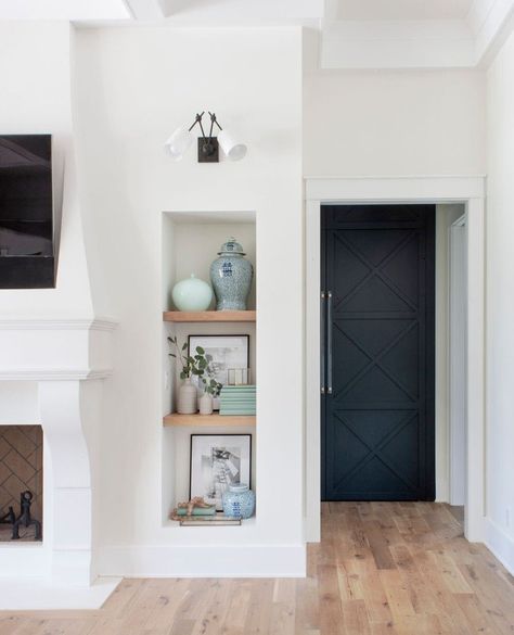 A little blue goes a long way...✨ What color combos are you trending towards this Spring? Classic blue  white chinoiserie has been our favorite! 📷: @emillyannika | Instagram: @scoutandnimble Foam Fireplace, Fireplace Plaster, Niche Tv, Canadian Cottage, Reno House, Handmade Bookshelves, Hall Entrance, Greenwood Lake, Crow's Nest