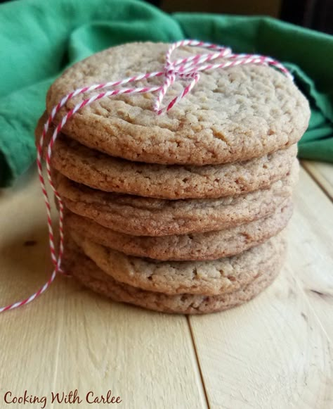 Cinnamon Cookies Recipes, Delicious Halloween Desserts, Mummy Cookies, Cinnamon Biscuits, Christmas Cookie Recipes Holiday, Maple Cookies, Cinnamon Roll Cookies, Cinnamon Cookies, Yummy Mummy