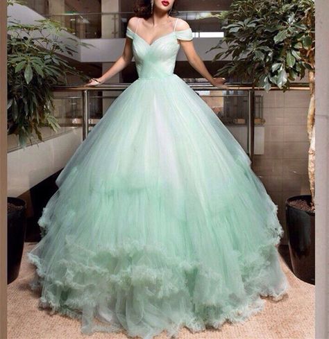 Light Green Ball Gown, Mint Green Wedding Dress, Green Ball Gown, Neon Prom Dresses, Wedding Mint Green, Junior Party Dresses, Green Wedding Dresses, Off Shoulder Wedding Dress, Wedding Green