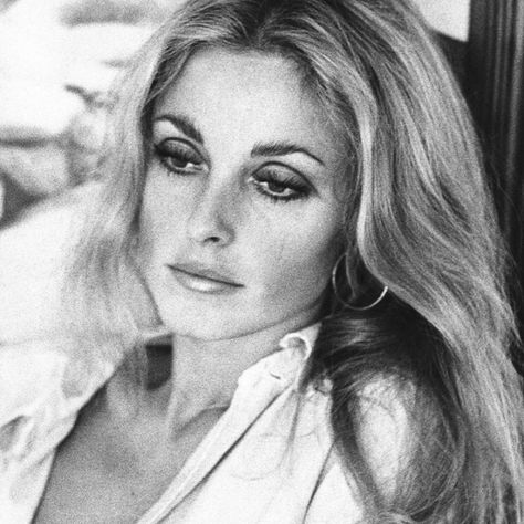 Sharon Tate by James Silke 1968 Sharon Tate Makeup, 60s Women, Retro Makeup, Sharon Tate, Vintage Makeup, Shooting Photo, Old Hollywood Glamour, Megan Fox, Iconic Women