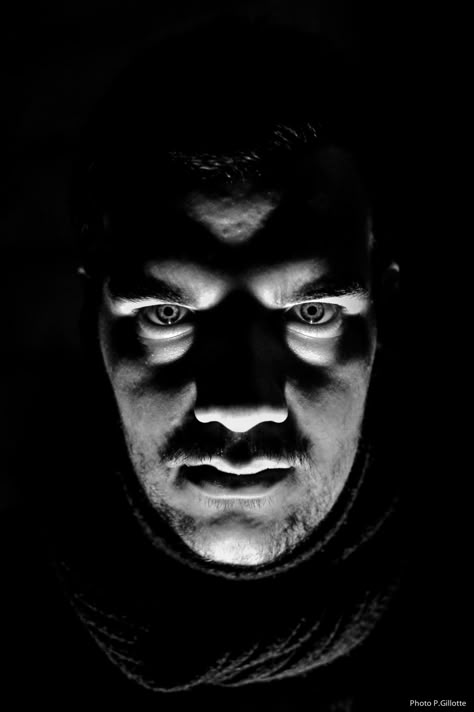 Under Lighting Face Reference, Shadows On Face, Light From Below, Light On Face, Male Art Photography, Chiaroscuro Lighting, Portrait Photography Lighting, Shadow Face, Shadow Drawing