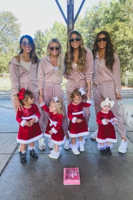 Mean Girls Halloween Costume, Mean Girls Mom, Mother Daughter Halloween Costumes, Mother Daughter Costumes, Mean Girls Halloween Costumes, Vintage Circus Costume, Mean Girls Costume, Mean Girls Halloween, Mom Halloween Costumes