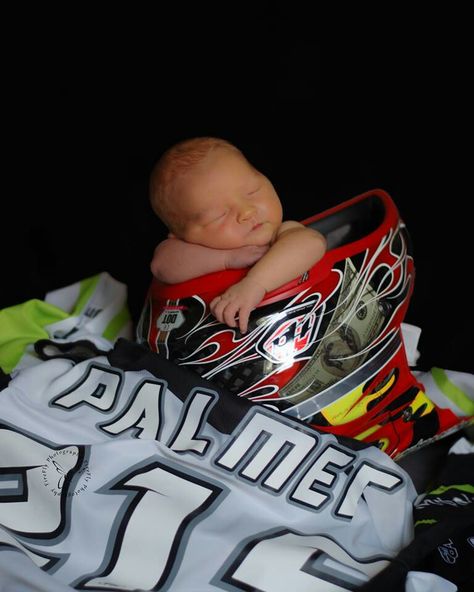 Newborn Photography, Motorcycle Helmet, Portrait Photography, FireFly Photography Motocross Baby, Motorcycle Baby, Baby Helmet, Baby Boy Newborn Pictures, Baby Olivia, Newborn Photography Boy, Baby Pictures Newborn, Newborn Family Photos, Baby Boy Photography