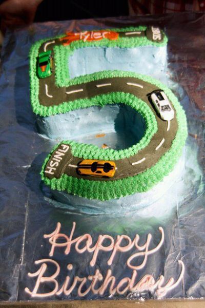 Matchbox Car Cake, Matchbox Car Birthday Party, Car Cakes, Cars Birthday Cake, Car Birthday Theme, Cars Theme Birthday Party, Car Party, Car Birthday, Match Box