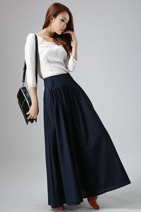 Dark blue linen maxi skirt woman's long skirt  815 by xiaolizi, $66.00 Pleated Maxi Skirt Outfit, Long Linen Skirt, Maxi Skirt Outfit, Rok Outfit, Linen Maxi Skirt, Green Maxi Skirt, Outfit For Summer, Blue Maxi Skirt, Comfortable Skirts