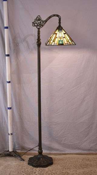 Ornate metal floor lamp with stained glass shade; 1116-564 Vintage Floor Lamps, Gothic Cottage, Cottage Core House, Tall Lamp, Metal Floor Lamp, Tall Lamps, Metal Floor Lamps, Vintage Floor, Metal Floor