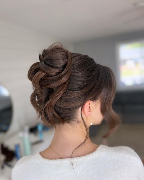 Summer Updo Hairstyles, Summer Updo, Fine Hair Updo, Wedding Hair Up, Hair Specialist, Updos For Medium Length Hair, Wedding Hair Inspiration, Updo Hairstyles, Hairstyles Ideas