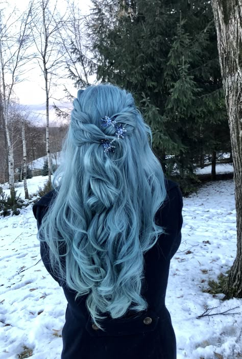 Blue Hair Styles Hairstyles, Blue Hair On Blonde, Light And Dark Blue Hair, Light Blue Hairstyles, Blue Hair Wedding, Cool Toned Blue Hair, Perrywinkle Hair, Ice Blue Hair Color, Dark And Light Blue Hair