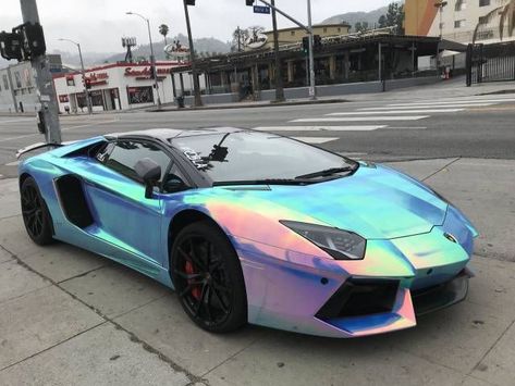 30 Awesome Pics That Will Get You Ready for the Weekend Kereta Sport, Wallpaper Hippie, Aventador Lamborghini, Car For Teens, Lamborghini Lamborghini, Motor Mobil, Aston Martin Vanquish, Top Luxury Cars, Lamborghini Veneno