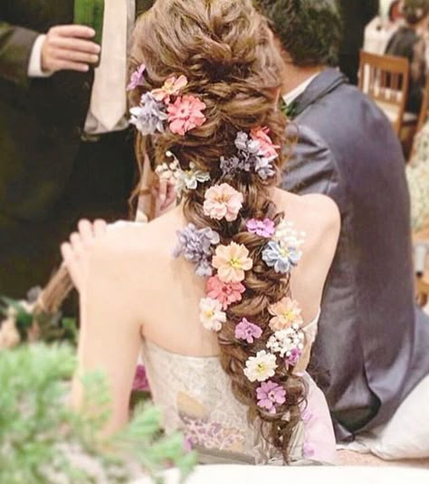 Hairstyles For Long Hair Flowers, Rapunzel Hairstyle Wedding, Braided Hairstyles With Flowers, Curly Hair With Flowers, Rapunzel Wedding Hair, Hair Styles With Flowers, Rapunzel Bridal Hair, Flowers In Braid, Long Braid With Flowers