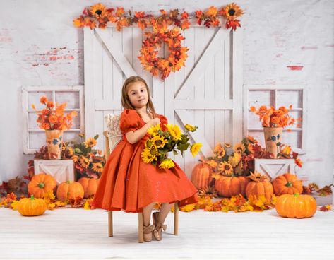 Best Quality Autumn Backdrops for photographers Pumpkin Backdrop, Autumn Backdrop, Fall Backdrops, Cloth Backdrop, White Barn Door, Garden Backdrops, Seamless Backdrop, Green Backdrops, Paper Backdrop