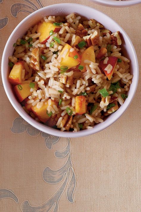 Sweet Tea Rice with Jalapeño, Peaches, and Pecans Peach Rice, Peach Dish, Supper Sides, Tea Rice, Fresh Peach Recipes, Sweet Tea Recipes, Southern Recipe, Southern Sweet Tea, Peach Recipes