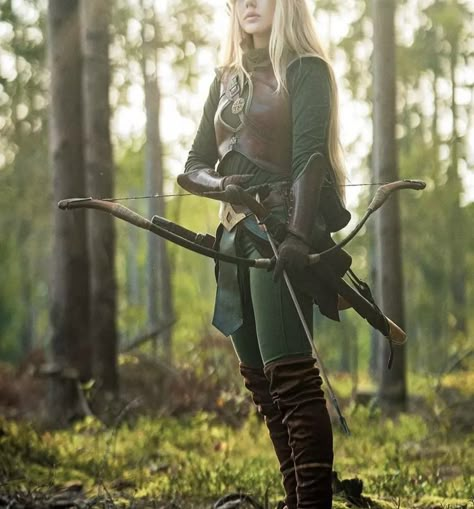 Wood Elf Costume, Chronicles Of Ancient Darkness, Larp Elf, Medieval Archer, Woman Archer, Elf Archer, Archery Women, Medieval Outfit, Elf Ranger