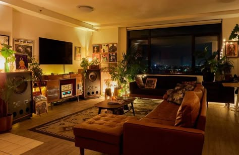 Magazine Feature, Apartment Living Room Design, Dream Apartment Decor, Listening Room, Future Apartment Decor, Apartment House, Apartment Decor Inspiration, Future Apartment, Music Production