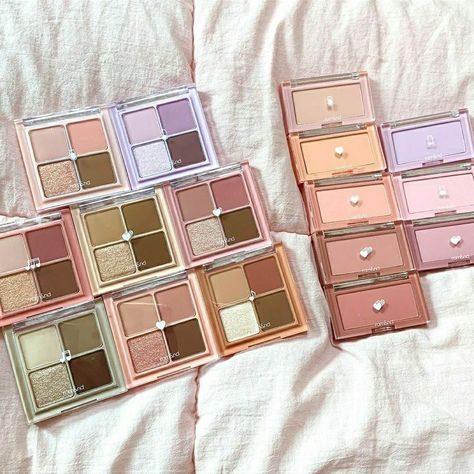 BUY romand - Better Than Cheek NEW Mini Eyeshadow Palette Korean, Romand Better Than Eyes, Romand Better Than Cheek, Expensive Makeup Brands, Mini Eyeshadow Palette, Alat Makeup, Expensive Makeup, Makeup Accesories, Star Makeup