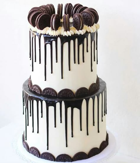 Bolo Oreo, Chocolate Oreo Cake, 15th Birthday Cakes, Tiered Cakes Birthday, Tiered Cake Design, Cookies And Cream Cake, Chocolate Drip Cake, Creative Recipes, Cake Inspo