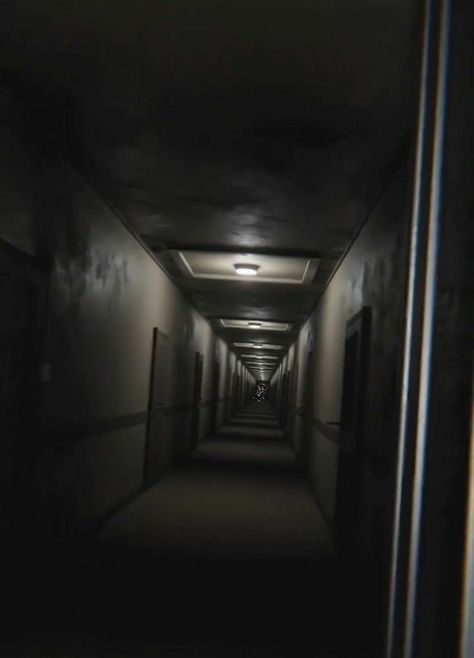 Alonecore Aesthetic, Uneasy Pictures, Dark Liminal Spaces, Scary Photos, Apocalypse Aesthetic, Creepy Pictures, Dreamcore Weirdcore, Liminal Spaces, Weird Dreams