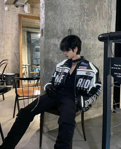 Male Club Outfits, Biker Outfit Men, Male Outfits Aesthetic, Bad Boy Outfits, Aesthetic Male Outfits, Korean Street Fashion Men, Asian Streetwear, Biker Aesthetic, Trendy Boy Outfits