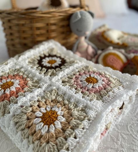 Bobble & Stitch | Pretty pastel granny squares! 🧡🩷🤎 🌸🌼 #crochetbaby #crochetblanket #crochetbabyblanket #etsyaustralia #etsyau #australianmade… | Instagram Crochet Palette, Crochet Motives, Bobble Stitch, Crochet Blankets, Crochet Headband, Granny Squares, Pretty Pastel, Baby Blanket Crochet, Crochet Ideas